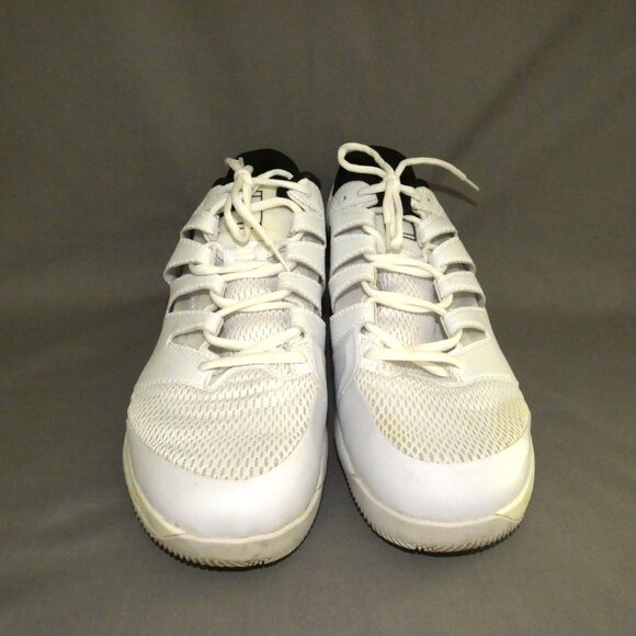 Nike Zoom athletic shoes - Picture 2 of 8